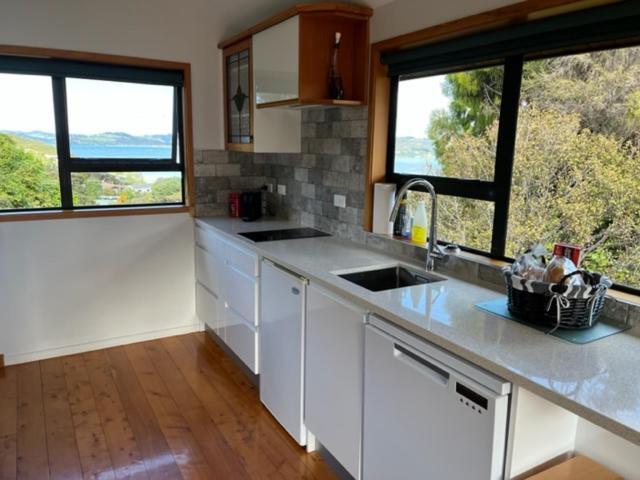 וויטיאנגה Treetops Cottage At The Castle מראה חיצוני תמונה