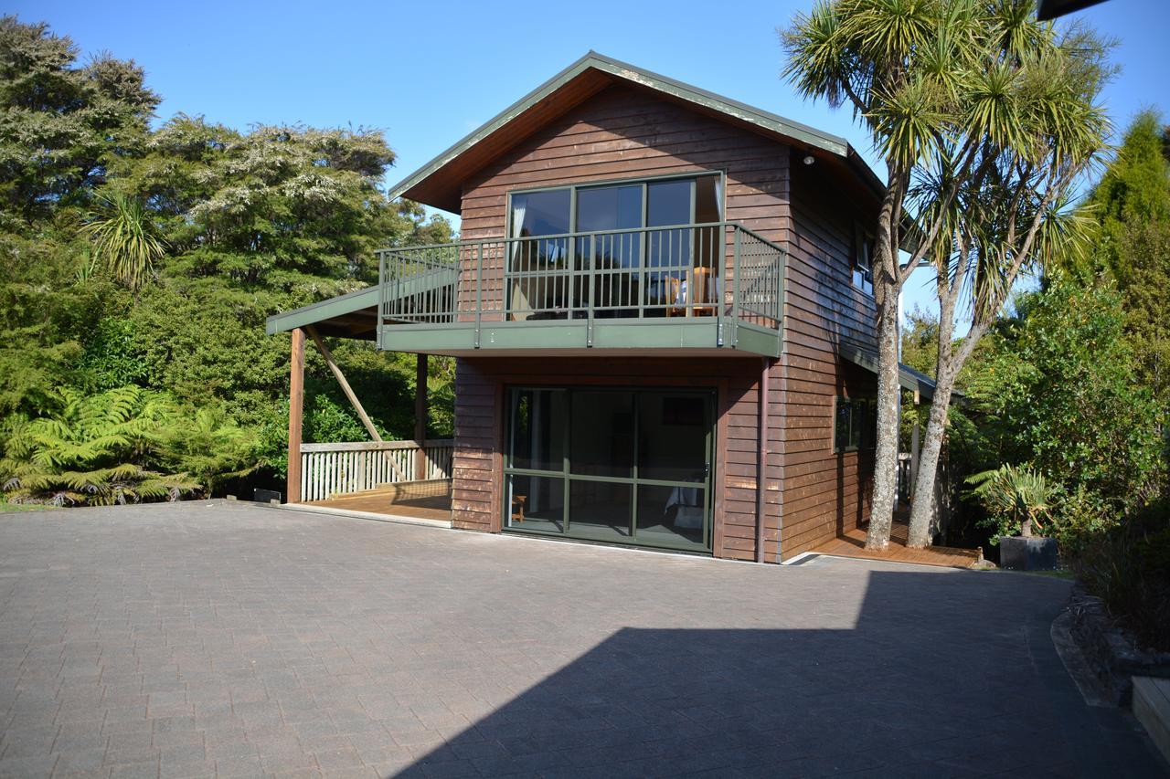 וויטיאנגה Treetops Cottage At The Castle מראה חיצוני תמונה